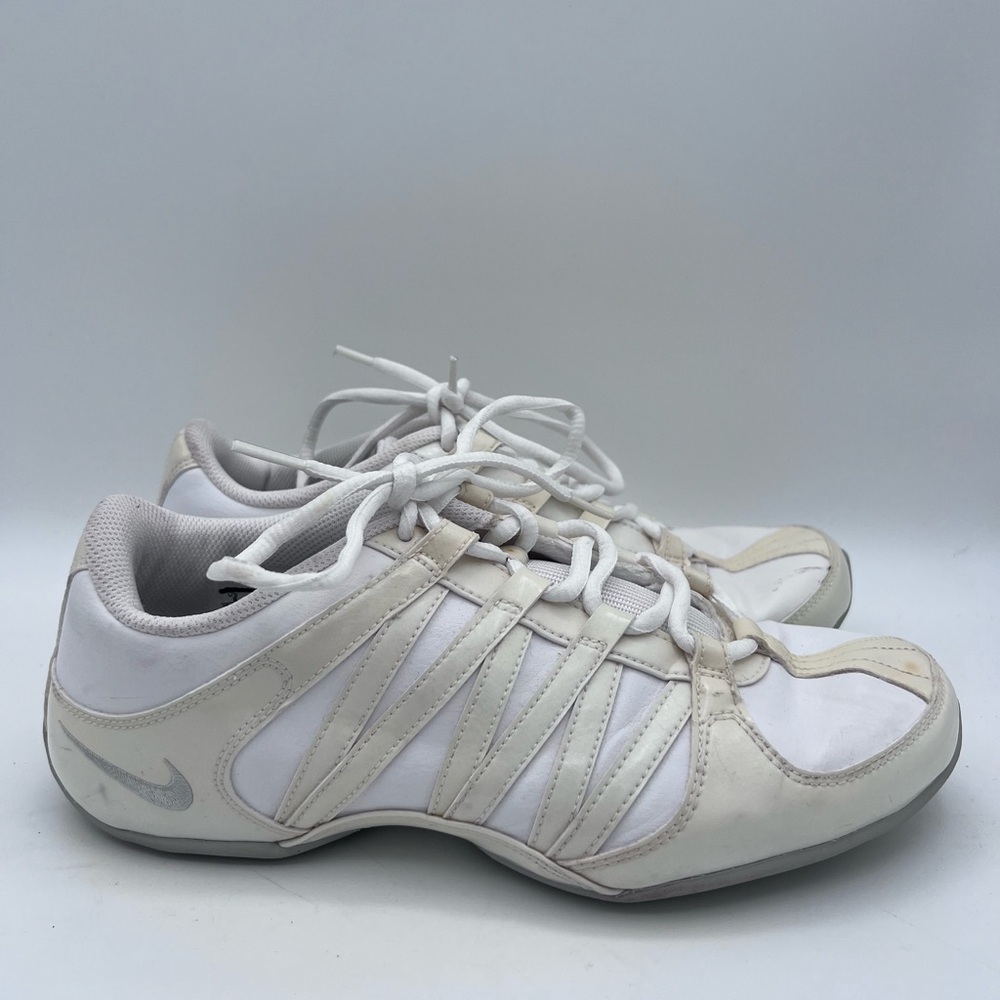 Nike Womens Cheer Shoes Flash 366194-101 White Running Lace Up Low Top Size‎ 8